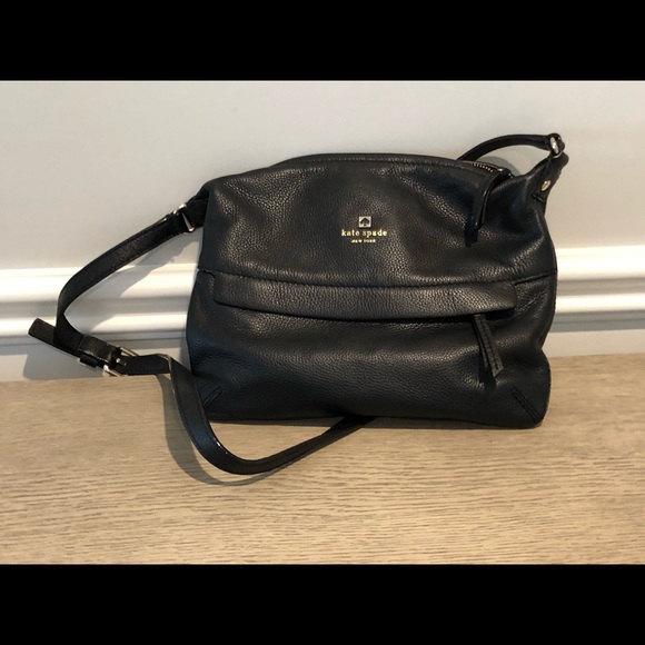 kate spade Handbags - Kate Spade Crossbody